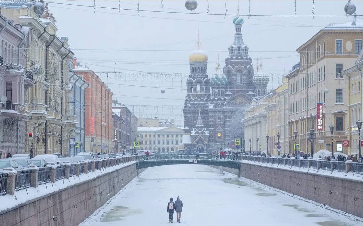 Previously convicted serviceman locked woman in an apartment and raped her