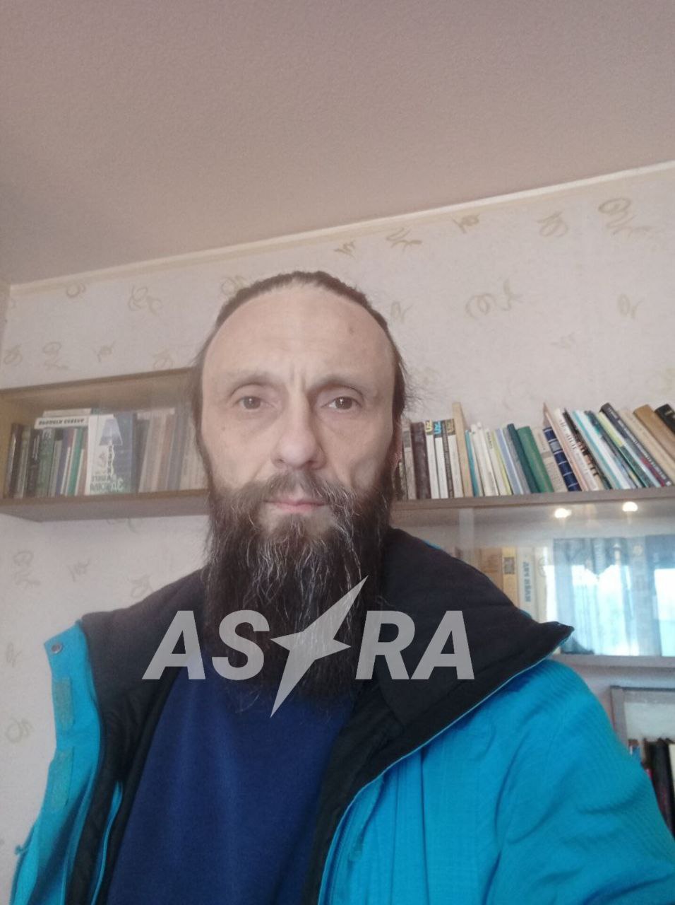 «Посмотрите, какие гниды! При обыске открыли морозилку и подперли мусорным ведром, чтобы продукты испортились»